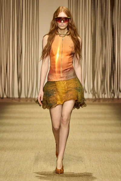 Look 29